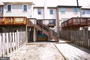 419 Davis Ave SW, Leesburg, VA 20175 - Photo 22