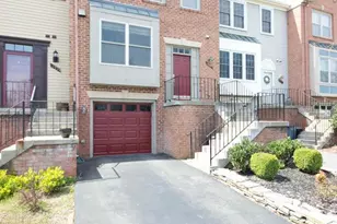 419 Davis Ave SW, Leesburg, VA 20175 - Photo 2