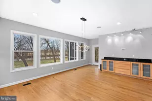 19451 Youngs Cliff Rd, Sterling, VA 20165 - Photo 38