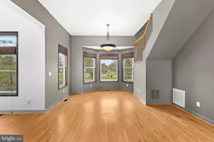 19451 Youngs Cliff Rd, Sterling, VA 20165 - Photo 20