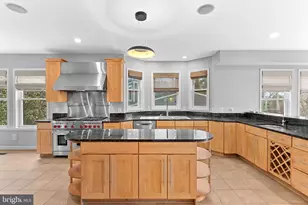 19451 Youngs Cliff Rd, Sterling, VA 20165 - Photo 30