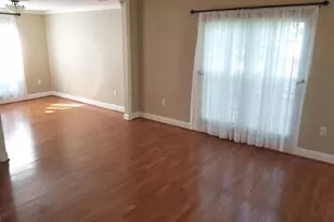 408 Foxridge Dr SW, Leesburg, VA 20175 - Photo 2