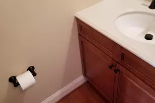 408 Foxridge Dr SW, Leesburg, VA 20175 - Photo 10