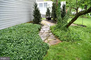 408 Foxridge Dr SW, Leesburg, VA 20175 - Photo 24