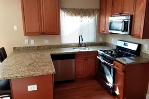 408 Foxridge Dr SW, Leesburg, VA 20175 - Photo 4