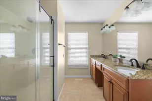 408 Foxridge Dr SW, Leesburg, VA 20175 - Photo 20