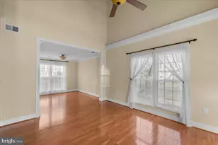 408 Foxridge Dr SW, Leesburg, VA 20175 - Photo 4