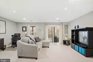 22855 Lacey Oak Terrace, Sterling, VA 20166 - Photo 6