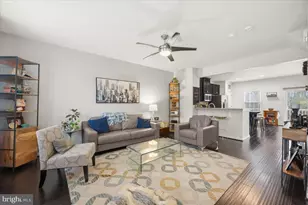 22855 Lacey Oak Terrace, Sterling, VA 20166 - Photo 14