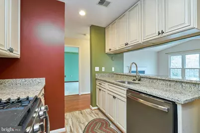 21014 Timber Ridge Terrace #302, Ashburn, VA 20147 - Photo 4