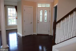 41833 Bristow Manor Dr, Ashburn, VA 20148 - Photo 2