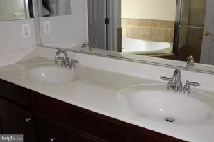 41833 Bristow Manor Dr, Ashburn, VA 20148 - Photo 12