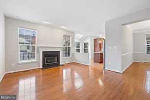 19608 Edgemont Square, Ashburn, VA 20147 - Photo 10