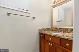 11815 Brockman Ln, Great Falls, VA 22066 - Photo 26