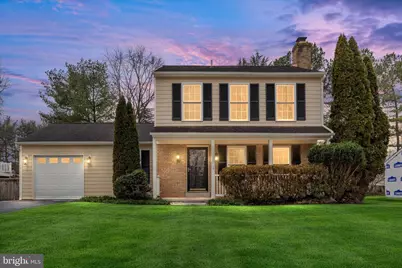 11815 Brockman Lane, Great Falls, VA 22066 - Photo 2