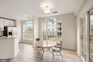 25240 Lake Shore Square, Chantilly, VA 20152 - Photo 16