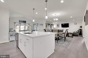 25038 Woodland Iris Dr, Aldie, VA 20105 - Photo 6