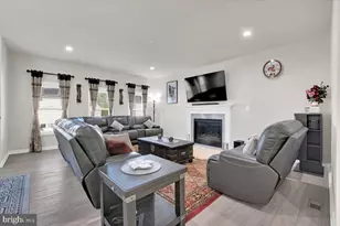 25038 Woodland Iris Dr, Aldie, VA 20105 - Photo 10