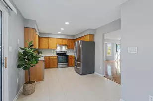 564 Radford Terrace NE, Leesburg, VA 20176 - Photo 12