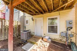 23097 Fontwell Square, Sterling, VA 20166 - Photo 40