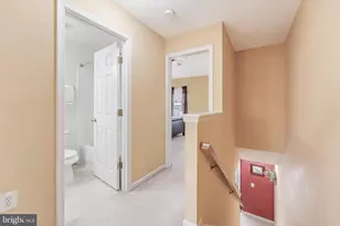 23097 Fontwell Square, Sterling, VA 20166 - Photo 28