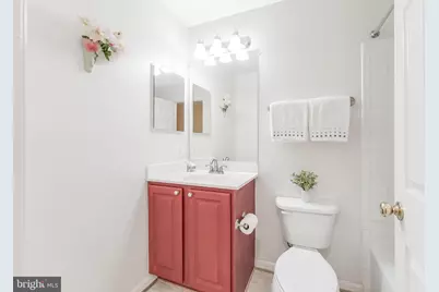 23097 Fontwell Square, Sterling, VA 20166 - Photo 26