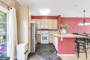 23097 Fontwell Square, Sterling, VA 20166 - Photo 8