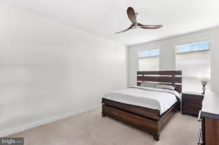 23104 Sullivans Cove Sq, Brambleton, VA 20148 - Photo 36