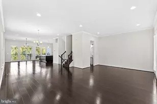 23104 Sullivans Cove Sq, Brambleton, VA 20148 - Photo 6