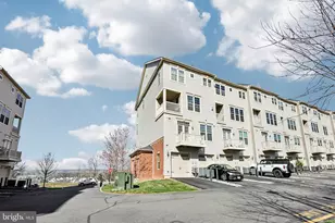 26052 Braided Mane Terrace, Aldie, VA 20105 - Photo 32