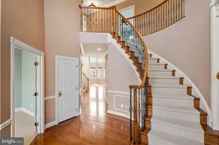 17485 White Gate Pl, Leesburg, VA 20175 - Photo 2