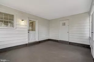 104 W Amhurst Pl, Sterling, VA 20164 - Photo 34