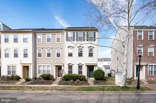 43538 Mink Meadows St, Chantilly, VA 20152 - Photo 1