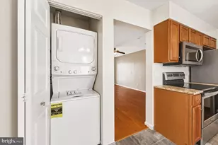 2 Providence Square, Sterling, VA 20164 - Photo 14