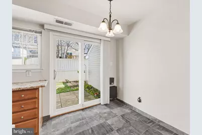 2 Providence Square, Sterling, VA 20164 - Photo 10