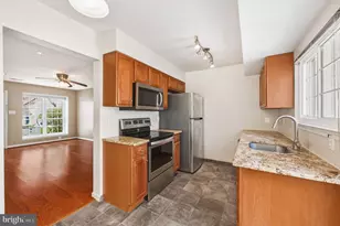 2 Providence Square, Sterling, VA 20164 - Photo 12