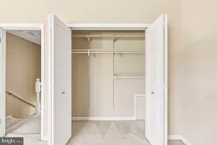 2 Providence Square, Sterling, VA 20164 - Photo 20