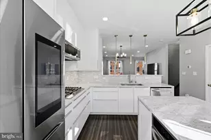 42811 Sykes Terrace, Chantilly, VA 20152 - Photo 6