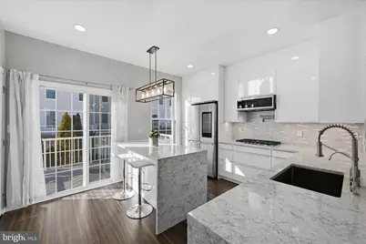 42811 Sykes Terrace, Chantilly, VA 20152 - Photo 8