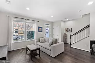 43401 Charitable St, Ashburn, VA 20148 - Photo 4