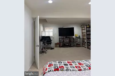 801 S Hoga Street, Sterling, VA 20164 - Photo 36