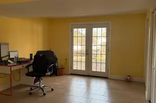 801 S Hoga St, Sterling, VA 20164 - Photo 32