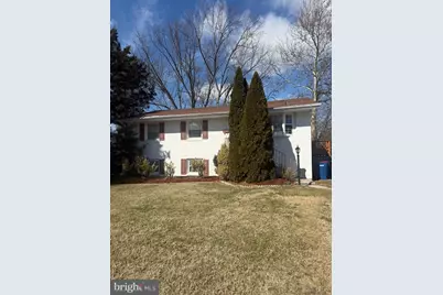 801 S Hoga Street, Sterling, VA 20164 - Photo 2
