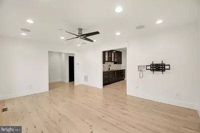 24 Lipscomb Court, Sterling, VA 20165 - Photo 6