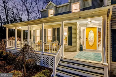 34 Lipscomb Court, Sterling, VA 20165 - Photo 2