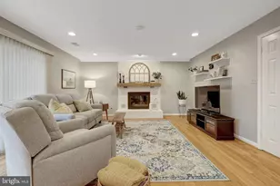 34 Lipscomb Ct, Sterling, VA 20165 - Photo 26