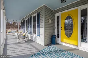 34 Lipscomb Ct, Sterling, VA 20165 - Photo 6