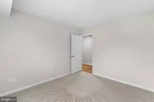 221 N Emory Dr, Sterling, VA 20164 - Photo 22