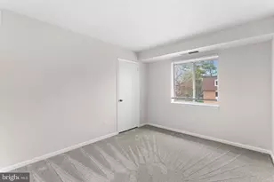 221 N Emory Dr, Sterling, VA 20164 - Photo 20