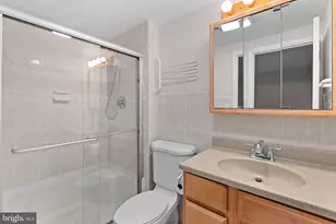 221 N Emory Dr, Sterling, VA 20164 - Photo 18